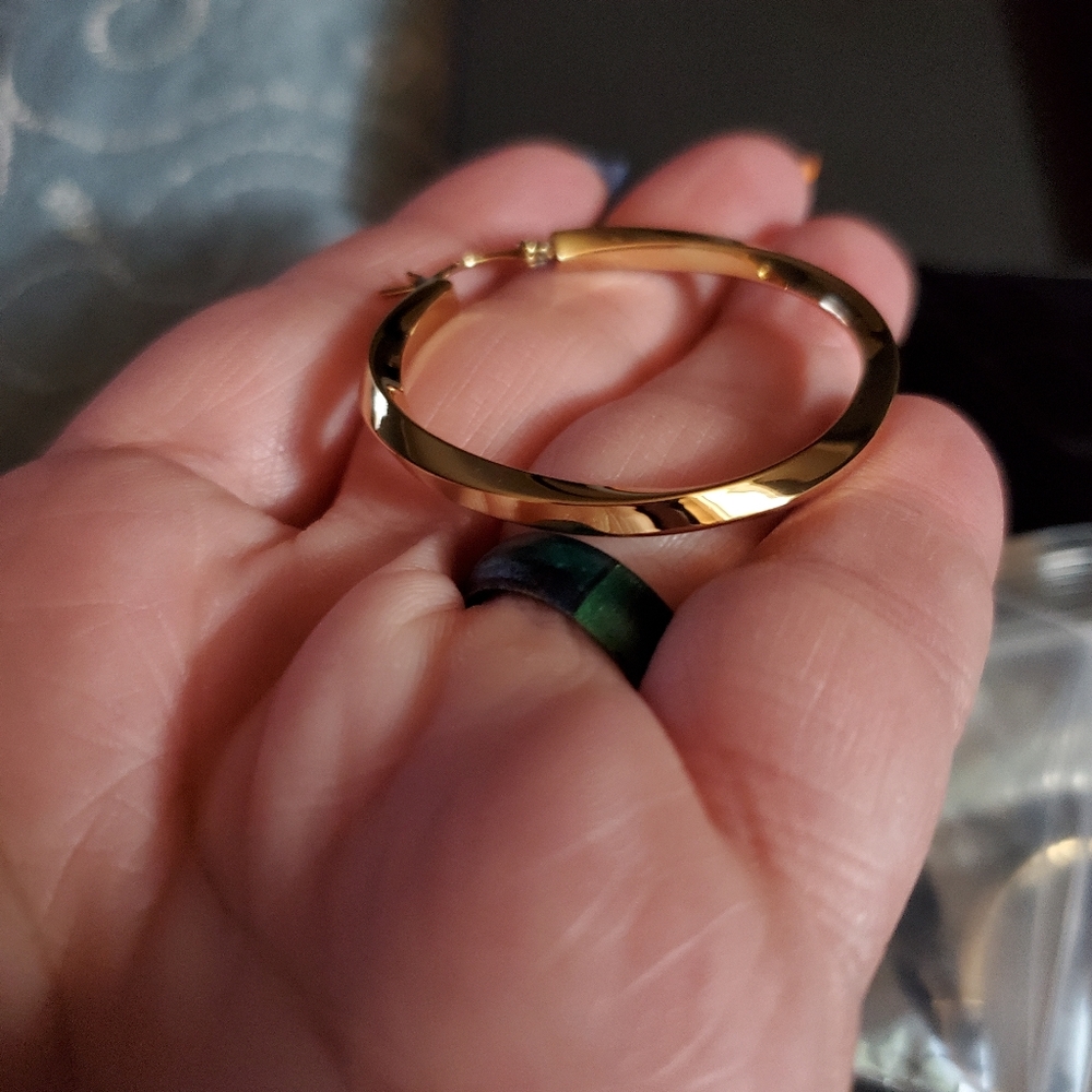Twisted Hoops - Picture 5 of 7